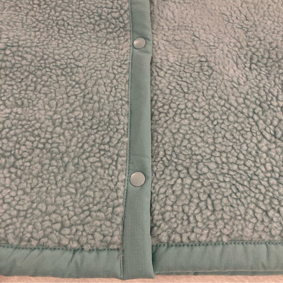 Disney Parks Mickey Mouse Sherpa Jacket Women Size XL - Picture 9 of 16